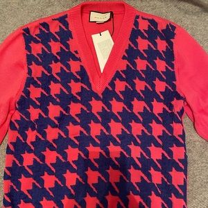 GUCCI FINE WOOL SWEATER NEVER WORN